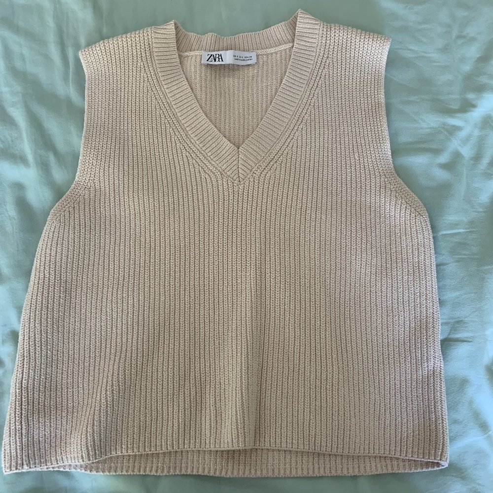 Size S Zara Sweater Vest
